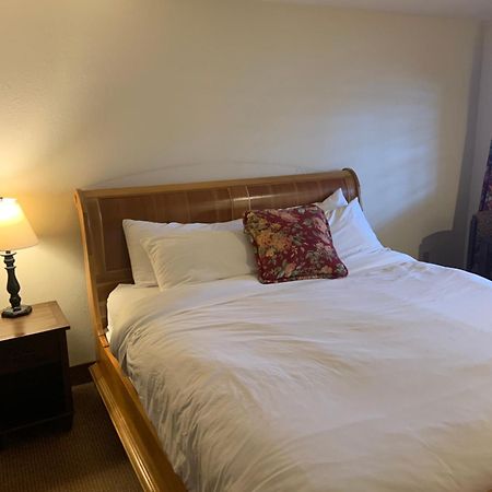 The Inn At Shady Lawn Newland 外观 照片